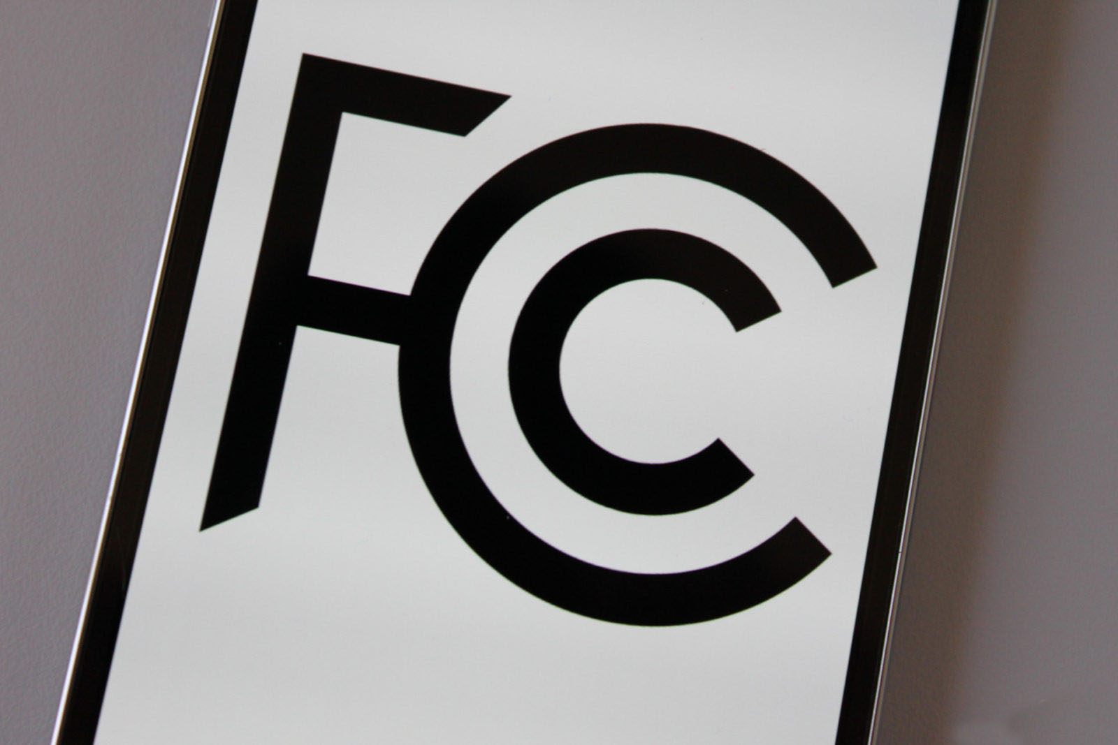 FCC针对U-NII-3 5G装备认证测试再做调解